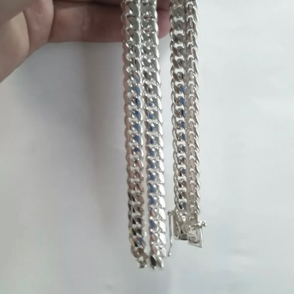 9mmx26in Sterling Silver Miami Cuban Link Chain - Picture 2 of 7